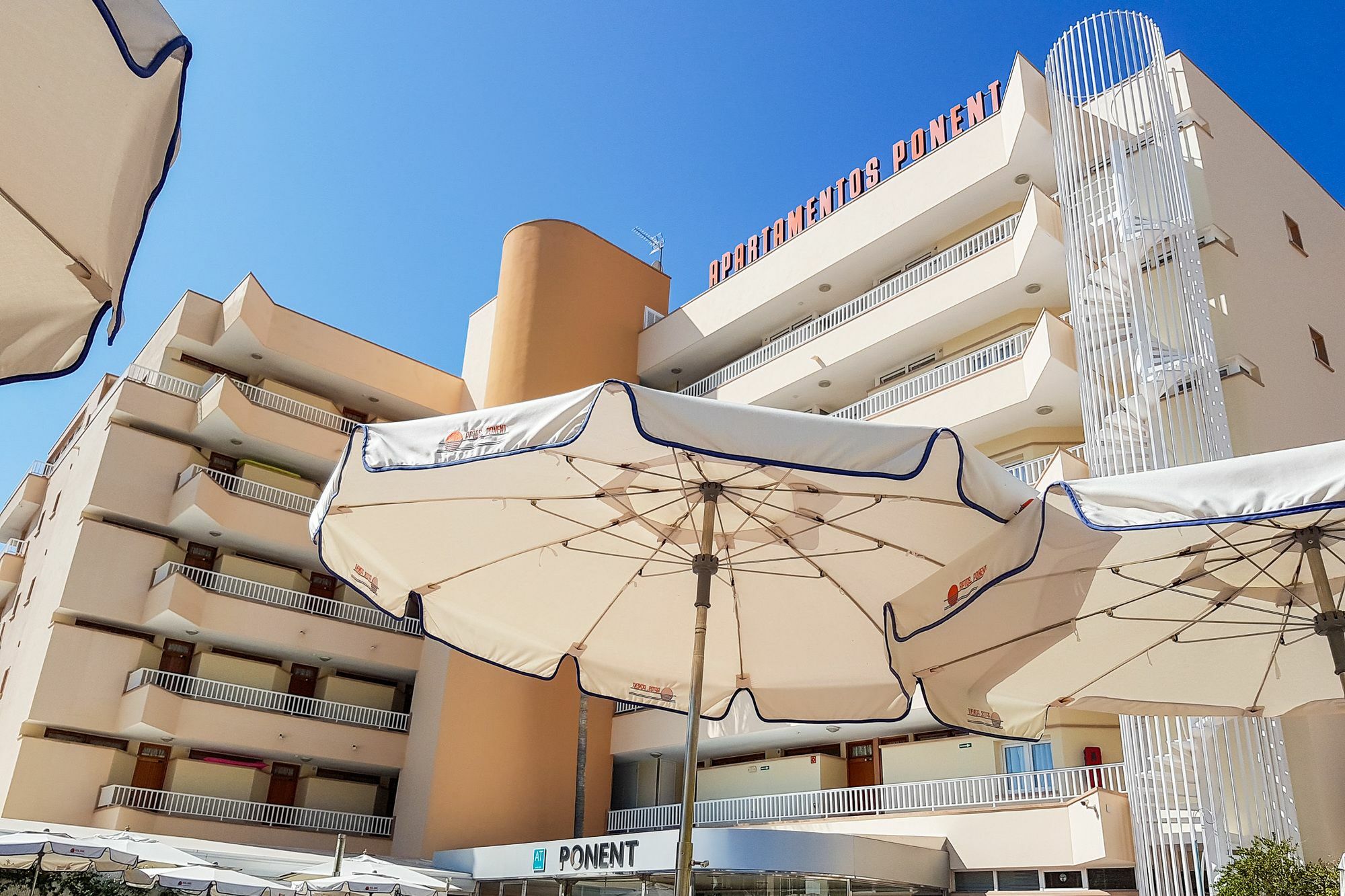 Apartamentos Ponent Peguera Kültér fotó